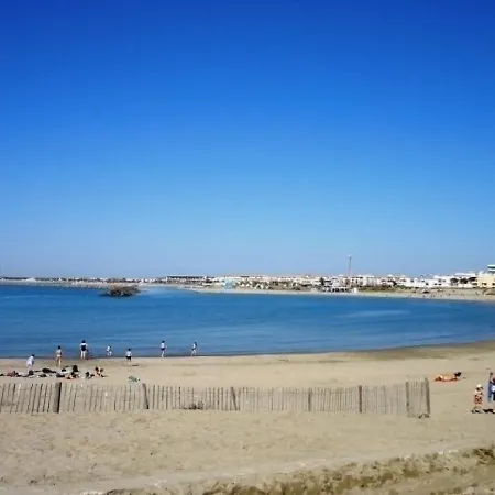- 4 Pers, 26 M2, 1/0 10 * Sète